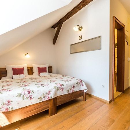 Guesthouse Bistra Vrhnika Exterior photo