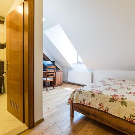 Guesthouse Bistra Vrhnika Exterior photo