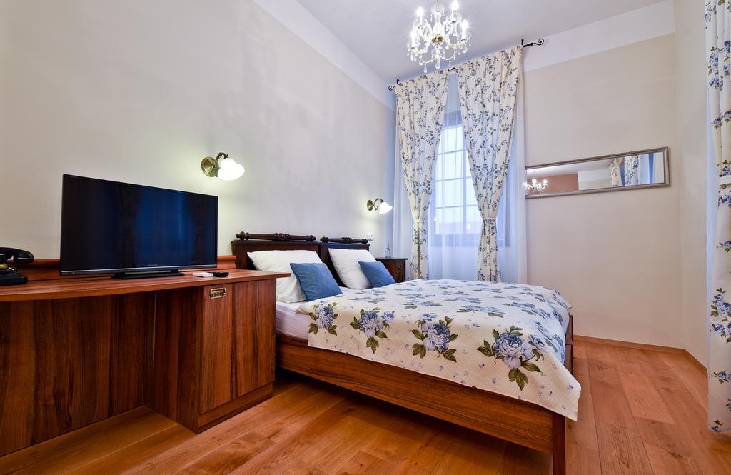Guesthouse Bistra Vrhnika Exterior photo